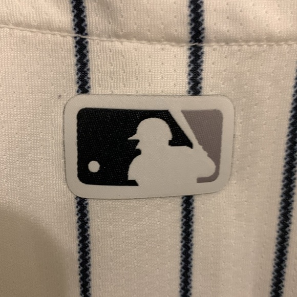 New York Yankees jersey Nike women size Large. New without tags. White stripe - Picture 7 of 7